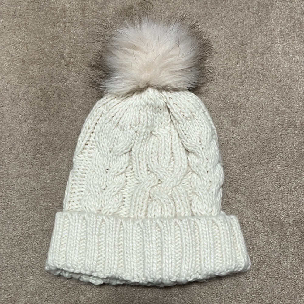 Maurices Pom hat + gloves